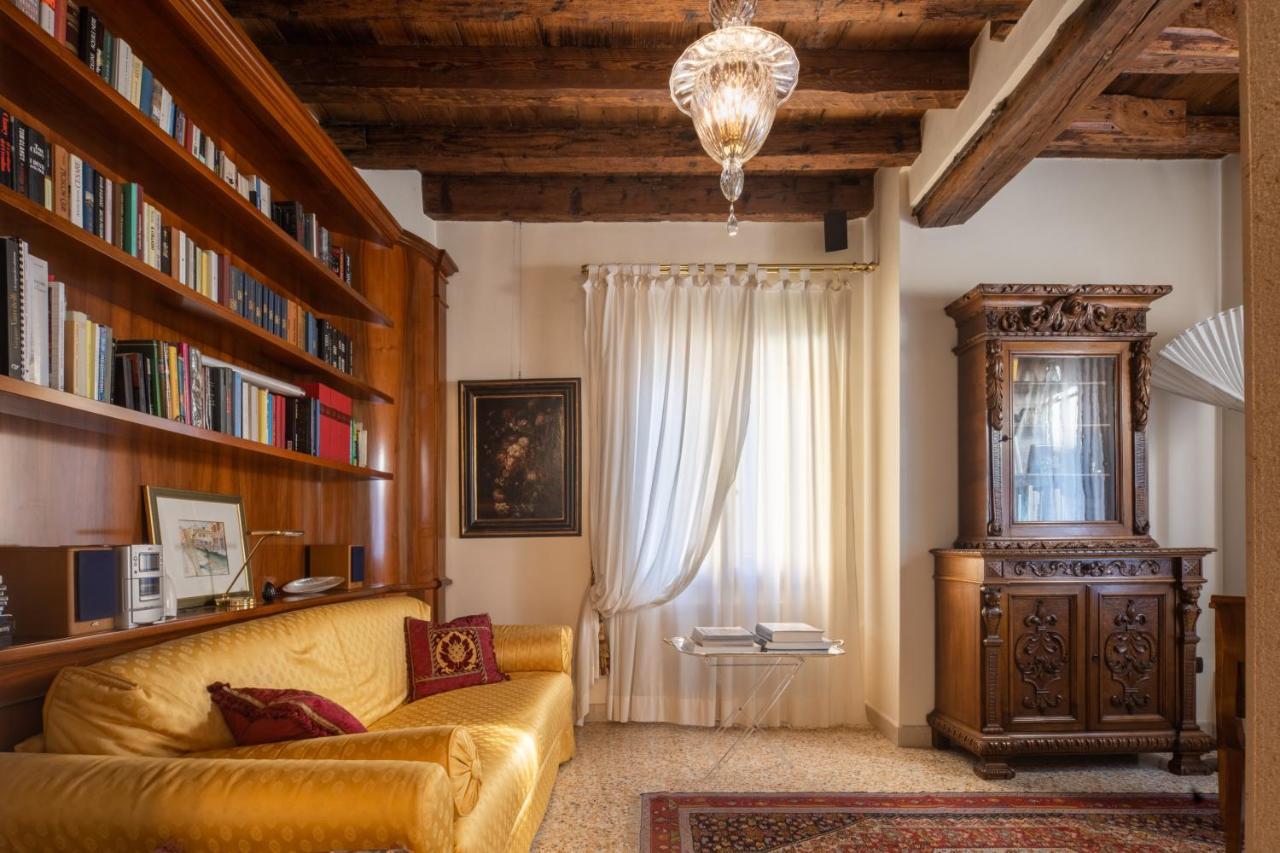Garden Mansion With Private Mooring R&R Veneza Exterior foto