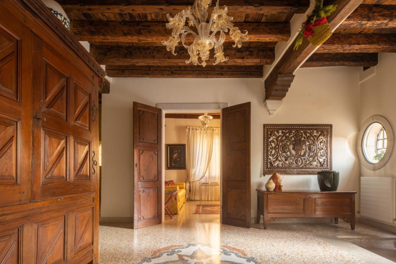 Garden Mansion With Private Mooring R&R Veneza Exterior foto